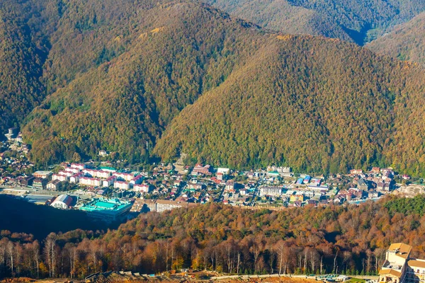 ロシアのクラスナヤ ポリアナ2021年10月20日 村の眺め 江里佐渡島 — ストック写真