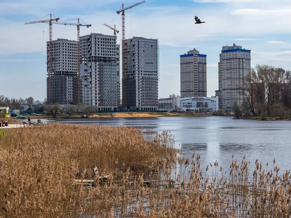 Pushkino Rússia Abril 2021 Novos Edifícios Residenciais Vários Andares Nas — Fotografia de Stock