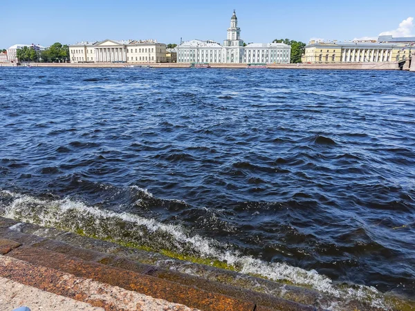 Petersburg Rosja Lipca 2021 Widok Rzekę Neva Nasyp — Zdjęcie stockowe