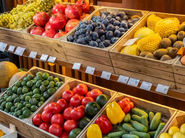 Сочи Россия Октября 2021 Various Fruits Boxes Market Counters — стоковое фото