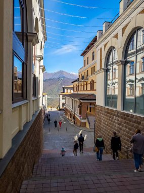 krasnaya polyana, Rusya, 20 Ekim 2021. Esto Sadok köyünün manzarası