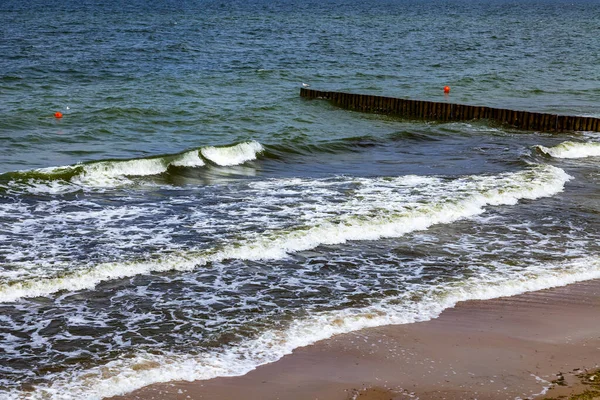 Морской Пейзаж Серфинг Волнами Пеной Природа — стоковое фото