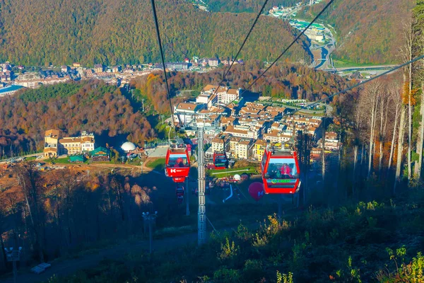 Krasnaya Polyana Rusia Octubre 2021 Vista Las Montañas Conmovedor Funicular —  Fotos de Stock
