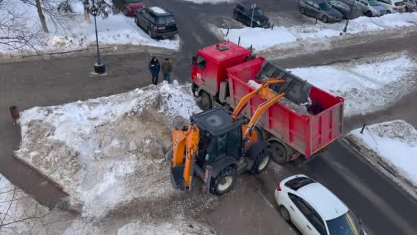 Puszkino Rosja Lutego 2022 Zimowy Pejzaż Miasta Usuwanie Śniegu Ulicy — Wideo stockowe