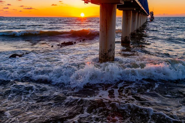 Paisagem Marítima Surfline Com Ondas Espuma Hora Pôr Sol Natureza — Fotografia de Stock