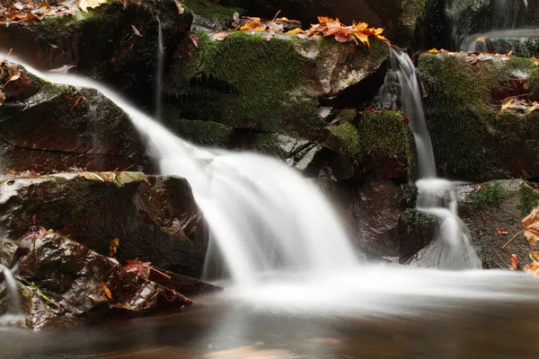 Cachoeira — Fotografia de Stock