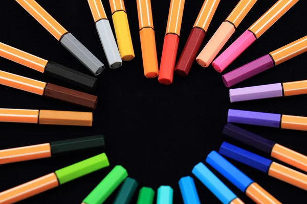 Pennen in de vorm van hart — Stockfoto