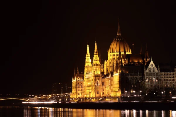 Budapest Parliament building — Stock Photo, Image