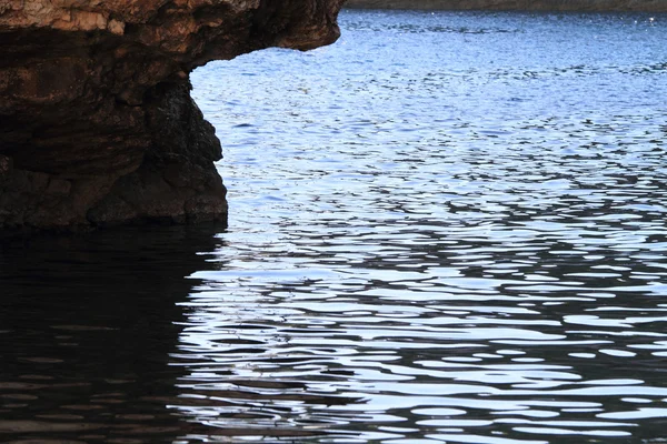 Detalle de una roca y el mar —  Fotos de Stock