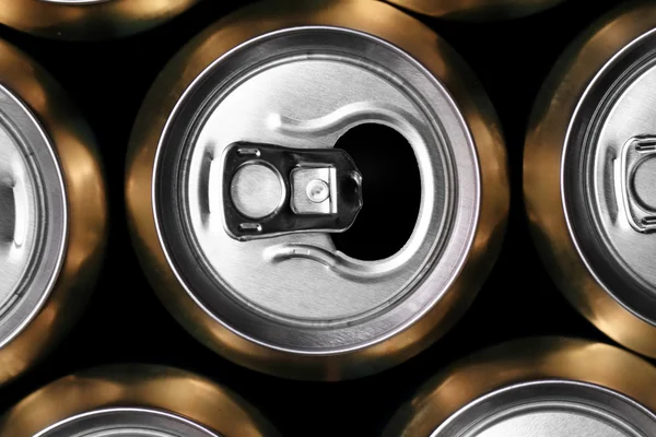 Gran parte de las latas de beber — Foto de Stock