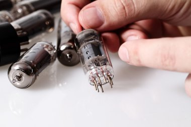 Cam süpürge radyo tüpleri