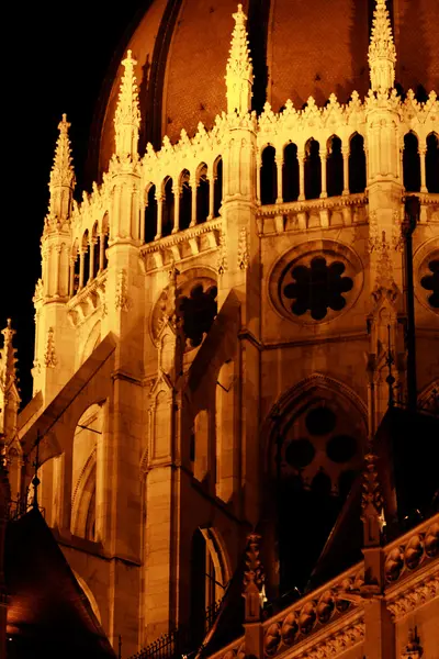 Budapest Parliament building — Stock Photo, Image