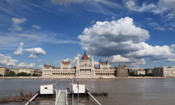 議会の建物ブダペスト — ストック写真