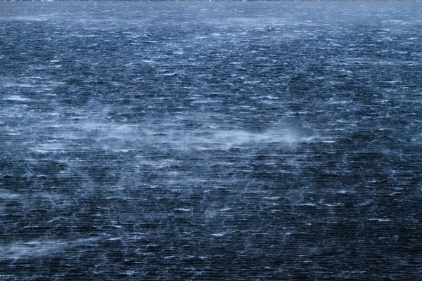 Mar furioso con olas furiosas —  Fotos de Stock