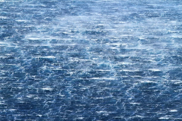 Mar furioso con olas furiosas — Foto de Stock