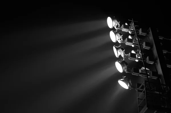 La torre spot-light dello stadio — Foto Stock