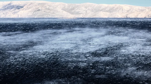 Mar furioso con olas furiosas — Foto de Stock