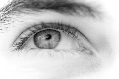 genç adamın gözleri