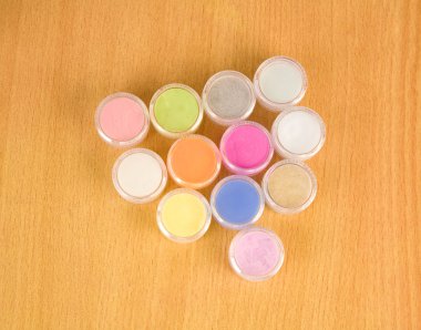 Tırnaklar için renkli toz