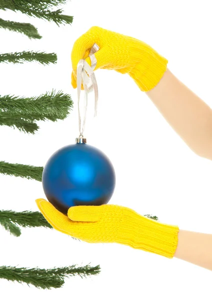 Oblékání vánoční strom — Stock fotografie