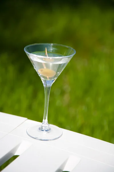 Cocktail with olive — Stock Photo, Image