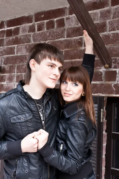 Beautiful couple outdoors — Stock Photo, Image