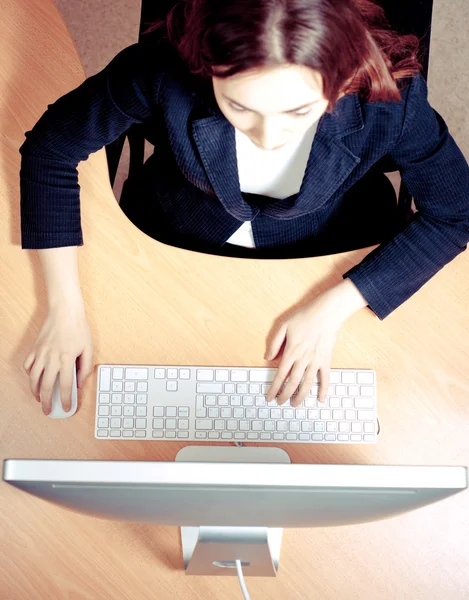 Vrouw op de arbeidsplaats — Stockfoto