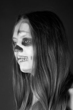 korkunç zombi kadın