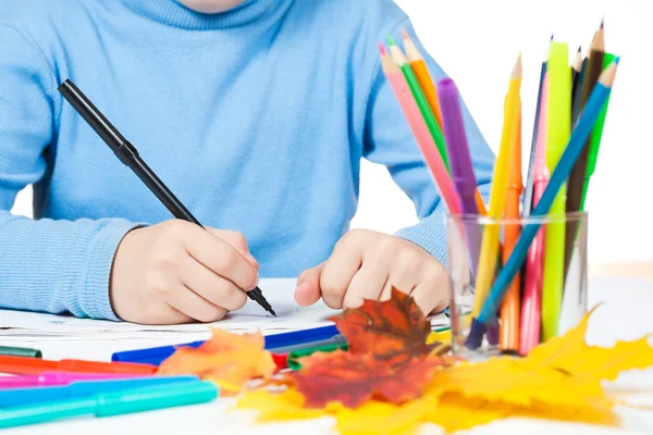 Children's hands with pencils — Stock Photo, Image