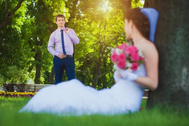 mutlu gelin ve damat yeşil park