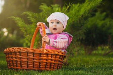 şirin bebek sepeti yeşil park