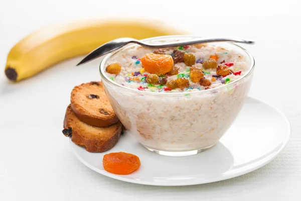 Desayuno saludable sobre un fondo claro — Foto de Stock