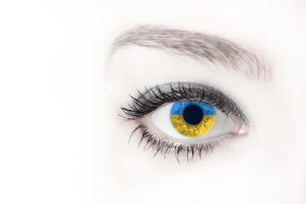 Yeux de la couleur du drapeau ukrainien — Photo