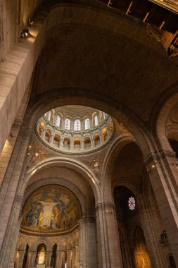 Paris 'teki Sacre Coeur Bazilikası' nın içi.