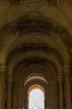 Paris, Fransa 'da Louvre Müzesi girişi
