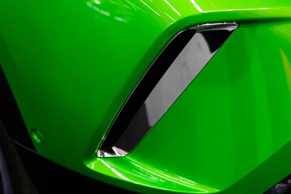 Detail Modern Exhaust Green Sports Car — Foto Stock