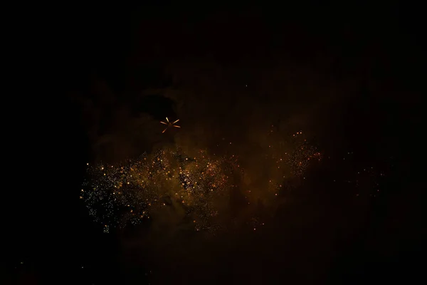 Loud Fireworks Exploding Black Background Can Used Overlay Resource — Foto de Stock