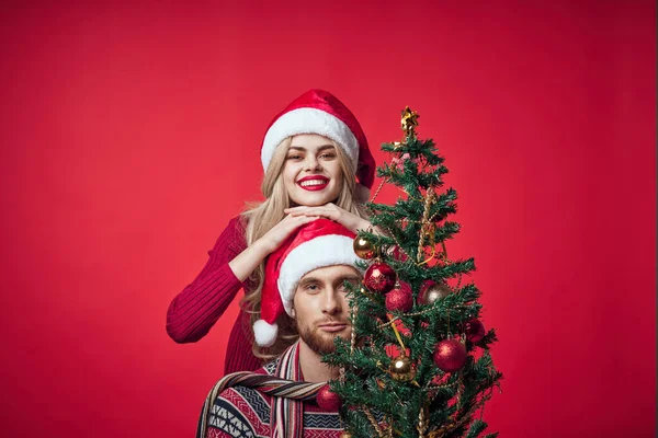 Fröhliches junges Paar Romantik Weihnachten Urlaub Familie — Stockfoto