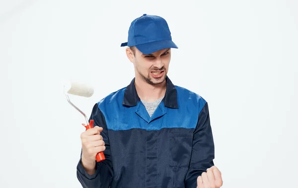 Masculino construtor renovação construção serviço estúdio posando — Fotografia de Stock