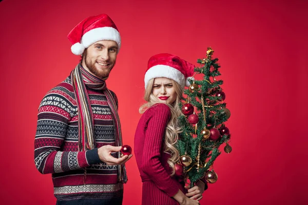 Mann und Frau Weihnachten Spielzeug Urlaub zusammen Weihnachten — Stockfoto