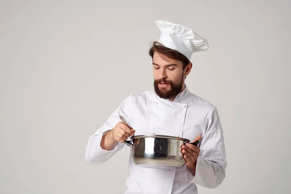 Chef Masculino Emocional Com Uma Panela Suas Mãos Cozinhar — Fotografia de Stock