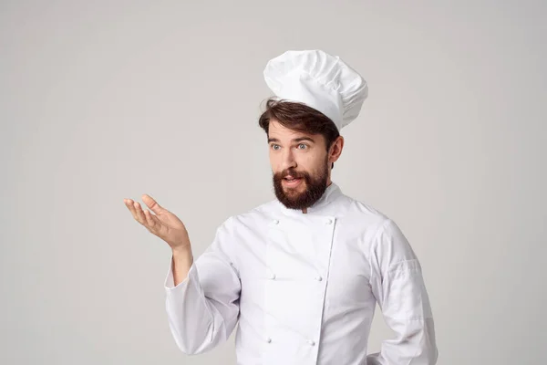 Uomo Chef uniforme Cucina emozioni gourmet isolato sfondo — Foto Stock