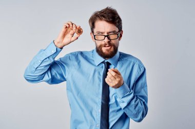 duygusal iş adamı hesap makinesi kripto para birimi bitcoin finansal yöneticisi