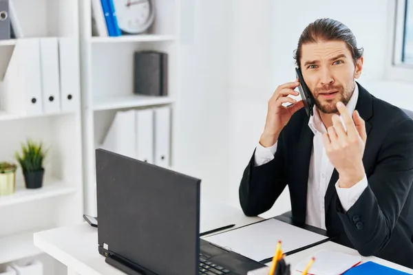 Office worker work emotions in front of laptop communication Lifestyle — Stock Photo, Image