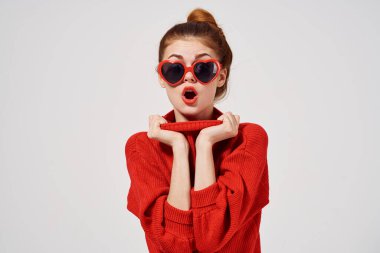 Kadın modern tarz güneş gözlüğü arka planı