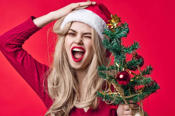 Güzel kadın moda dekorasyonu Noel ağacı tatili — Stok fotoğraf