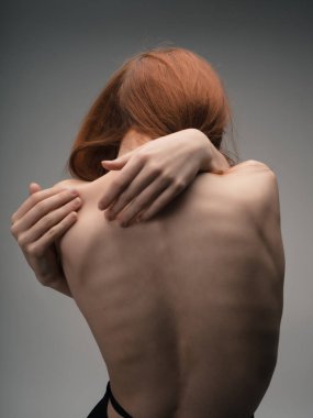 Çıplak kadın, kızıl saçlı, poz stüdyosu