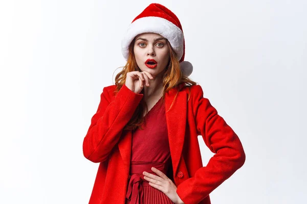 Ładna kobieta w Santa kapelusz wakacje Boże Narodzenie zabawa emocje — Zdjęcie stockowe