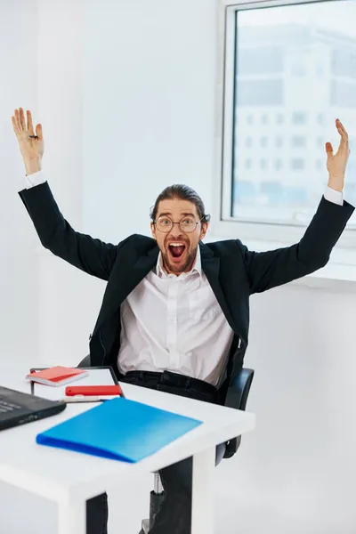 Manager documenten werk kantoor laptop levensstijl — Stockfoto