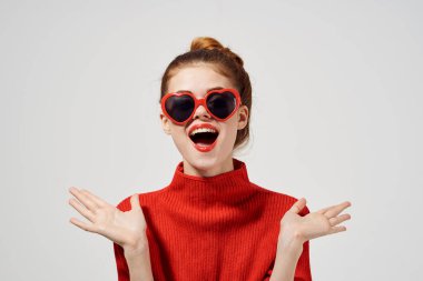 modern moda kadın güneş gözlüğü izole edilmiş arka plan